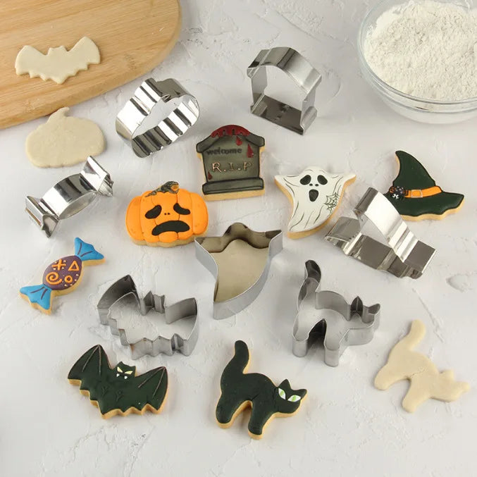Halloween Cookie Cutter Sets – Spooky Baking Shapes 🎃👻