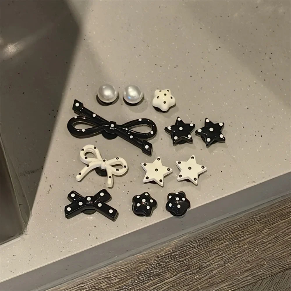 Black & White Shoe Charms – Bow, Star & Pearl Decorations for Clogs