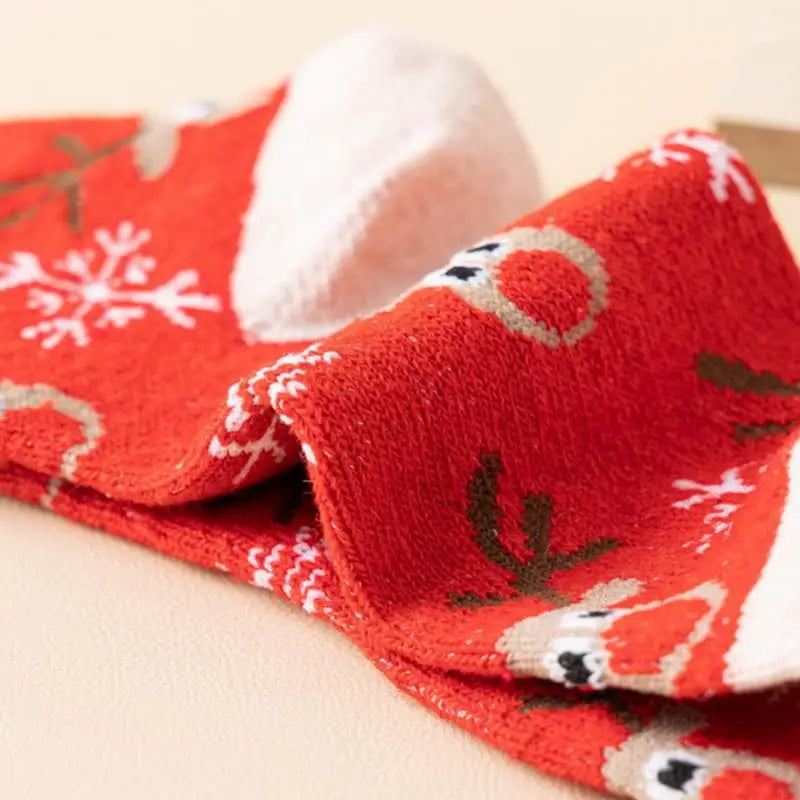 Festive Christmas Socks Gift Set – 5 Pairs 🎄