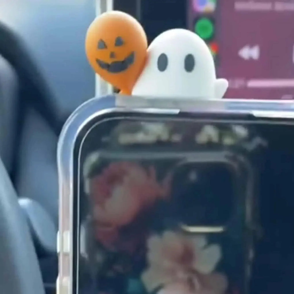 Ghostees Halloween Mystery Phone Buddies – Random Character Packs