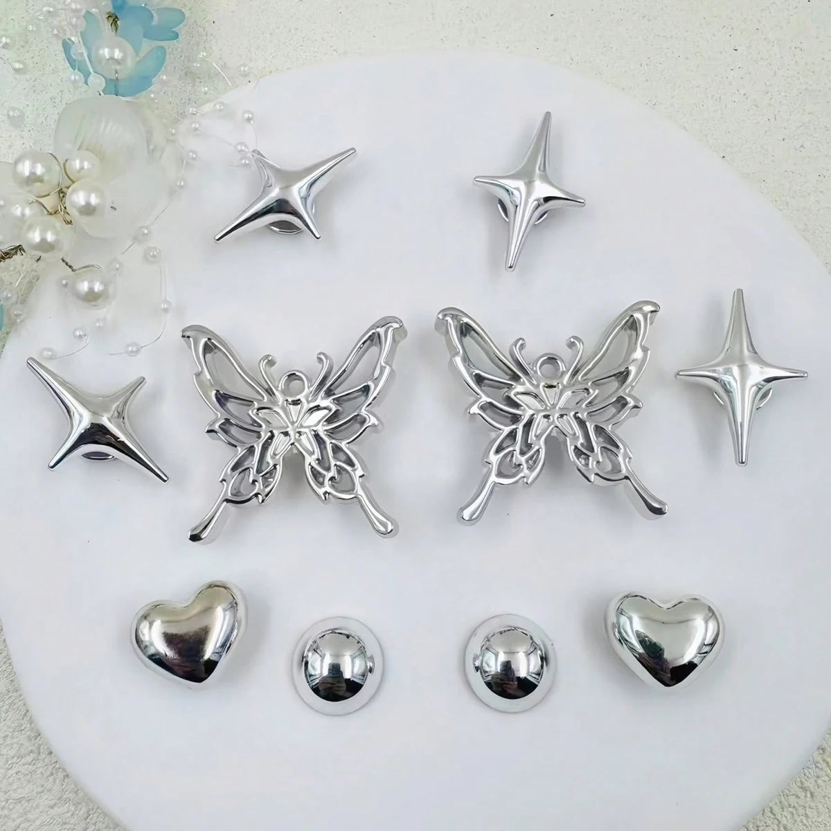 Pearl & Rhinestone Shoe Charm Sets – Glam Clog Accessories with Chains, Butterflies & Flowers