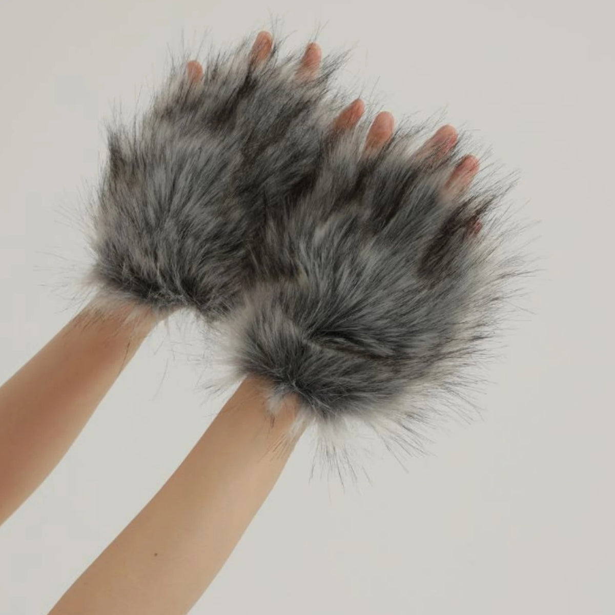 Furry Werewolf Claw Gloves – Halloween Costume Paws